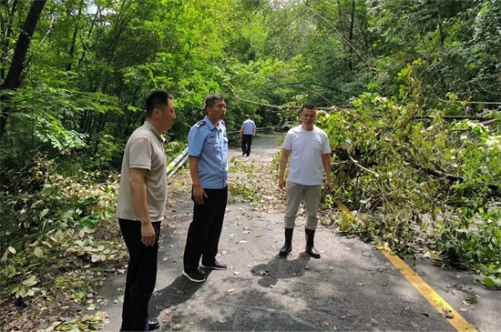 1722481476364193.jpg 4acb858bc9a9bc0dbd598a8bb4b5a09f.jpg