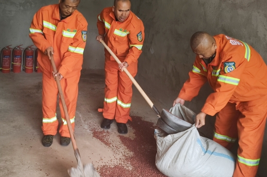 1760084694324025.jpg BC23C8CCEBCBADE97786555E8CDE28C3.jpg