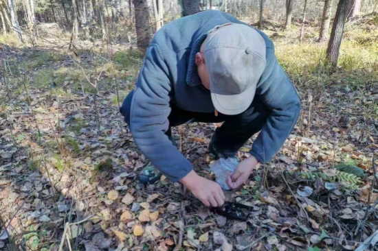 1763947263189672.jpg 泉林公司全面開(kāi)展越冬前鼠害專項(xiàng)調(diào)查工作(2).jpg